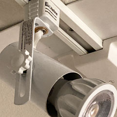 track light fixture with led lamp
