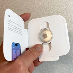 apple airtag in original packaging